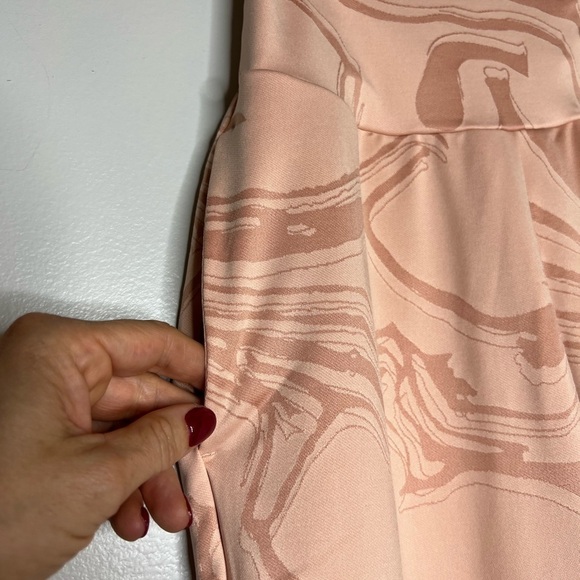 Gymshark Marble Power Joggers in Pink - Picture 3 of 9